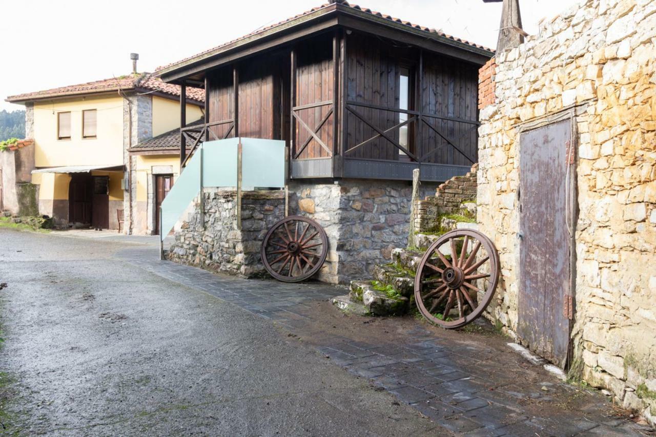Gasthaus Casa Delfina Pravia Exterior foto